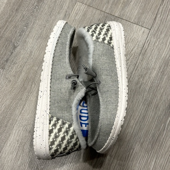 Women’s Hey Dude Slip On Shoe Gray Size 7 Wendy Warmth Faux Fur - Picture 7 of 10